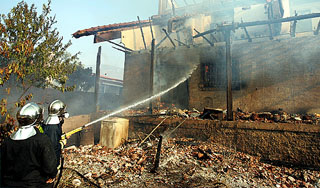Боевики подорвались на собственной бомбе Боевики подорвались на собственной бомбе