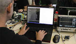 Хакеры похитили у бизнесменов 50 млн руб Хакеры похитили у бизнесменов 50 млн руб