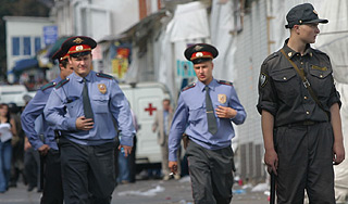 В Петербурге нашли двух пропавших девочек В Петербурге нашли двух пропавших девочек