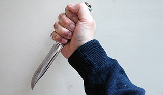 Житель Урала зарезал тестя и тещу Житель Урала зарезал тестя и тещу