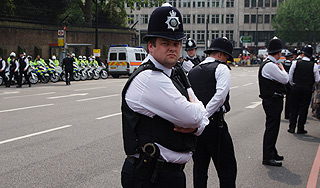 Пьяный олимпиец устроил дебош в Лондоне Пьяный олимпиец устроил дебош в Лондоне