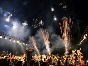 Брянскому губернаторскому оркестру рукоплескала Франция