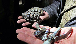 В Красноярске в людей бросили гранату В Красноярске в людей бросили гранату