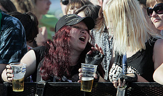 Родителей будут штрафовать за пьющих детей Родителей будут штрафовать за пьющих детей