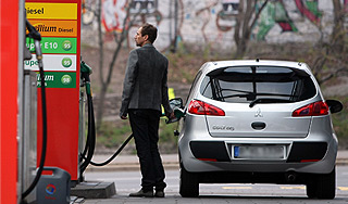 Где продают самый дорогой бензин Где продают самый дорогой бензин