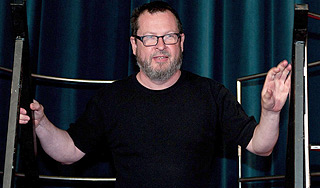 Ларс фон Триер проводит киноэксперимент Ларс фон Триер проводит киноэксперимент