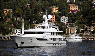 Капитан яхты взял в заложники россиян Капитан яхты взял в заложники россиян