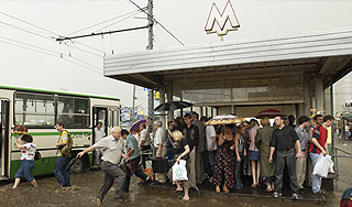 На Москву надвигаются ливни и грозы На Москву надвигаются ливни и грозы