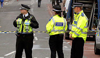 В Лондоне напали на посольство России В Лондоне напали на посольство России