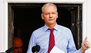 Южная Америка встала на сторону Ассанжа Южная Америка встала на сторону Ассанжа