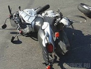 Автоинспектор насмерть сбил 53-летнего скутериста