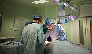 Юный таец сделал 16 пластических операций Юный таец сделал 16 пластических операций