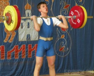 Юный тяжелоатлет из Брянска выступит в Румынии