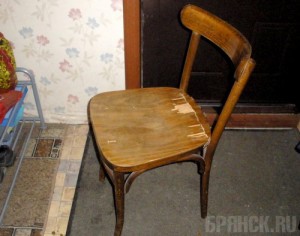 Отдали под суд мужчину, забившего мать стулом