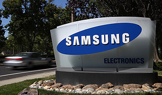 Акции Samsung рухнули после суда с Apple Акции Samsung рухнули после суда с Apple