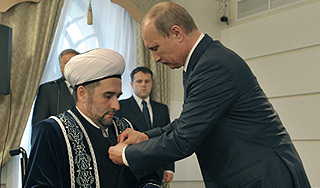 Путин: Террористам не расколоть народ Путин: Террористам не расколоть народ