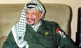 Франция проверит версию убийства Арафата Франция проверит версию убийства Арафата