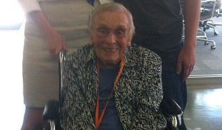 Старейшему пользователю Facebook 101 год Старейшему пользователю Facebook 101 год