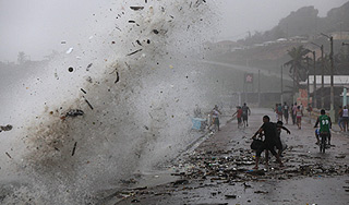 Ураган "Исаак" добрался до США Ураган "Исаак" добрался до США