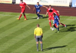 Футболисты Брянска и Новомосковска сыграли вничью
