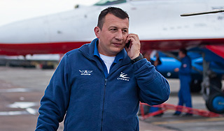 Командира "Стрижей" уволят из-за взятки Командира "Стрижей" уволят из-за взятки