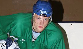 В самарском ночном клубе зарезали хоккеиста В самарском ночном клубе зарезали хоккеиста