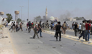 В Ливии атаковано консульство США В Ливии атаковано консульство США