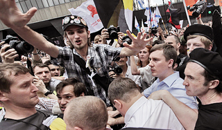 Оппозицию с Болотной назвали оккупантами Оппозицию с Болотной назвали оккупантами