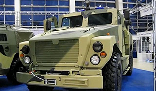 Броневик "Медведь" подвел военных Броневик "Медведь" подвел военных