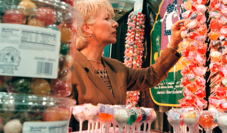 Крупную партию кокаина везли в леденцах Крупную партию кокаина везли в леденцах