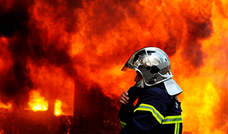 Крупный пожар вспыхнул под Москвой Крупный пожар вспыхнул под Москвой