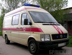 Первоклассник угодил под колеса автомобиля