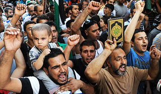 Акции протеста мусульман охватывают Европу Акции протеста мусульман охватывают Европу