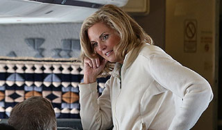 Cамолет с женой Ромни загорелся в небе Cамолет с женой Ромни загорелся в небе