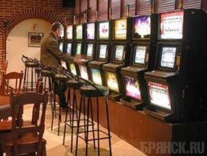 Полицейский содействовал игровому бизнесу