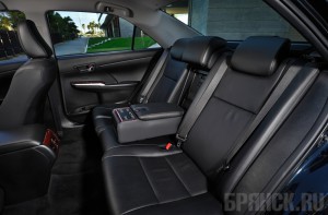 Тойота изменила комплектации Toyota Camry