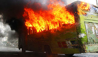 У Курского вокзала cгорел автобус У Курского вокзала cгорел автобус