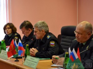 Директор ФССП России навестил брянских коллег