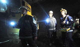 Центр Варшавы провалился в метро Центр Варшавы провалился в метро