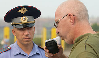Пьяное вождение будет стоить автомобиля Пьяное вождение будет стоить автомобиля