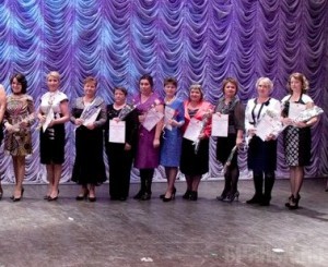 200 педагогов Брянска получили денежные награды