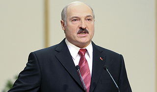 Лукашенко винит Запад в экспорте революций Лукашенко винит Запад в экспорте революций