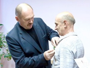 Глава Брянска наградил работников детской молочной кухни