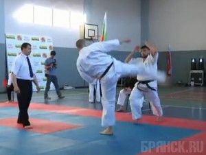 Брянский каратист привез «золото» из Украины