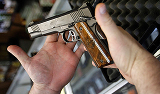 В кемеровском кафе расстреляли посетителей В кемеровском кафе расстреляли посетителей