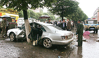 Виновник ДТП застрелился на месте аварии Виновник ДТП застрелился на месте аварии