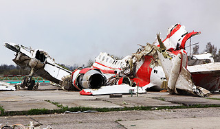 Фото жертв авиакрушения возмутили Польшу Фото жертв авиакрушения возмутили Польшу