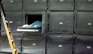 Австралиец перестраивает морг в мотель Австралиец перестраивает морг в мотель