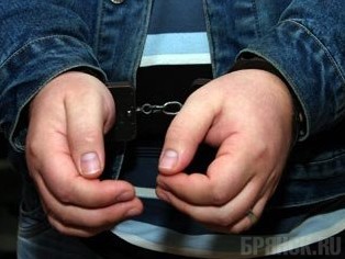 В Брянске поймали посредника телефонных мошенников