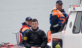 В Охотском море исчез теплоход с людьми В Охотском море исчез теплоход с людьми